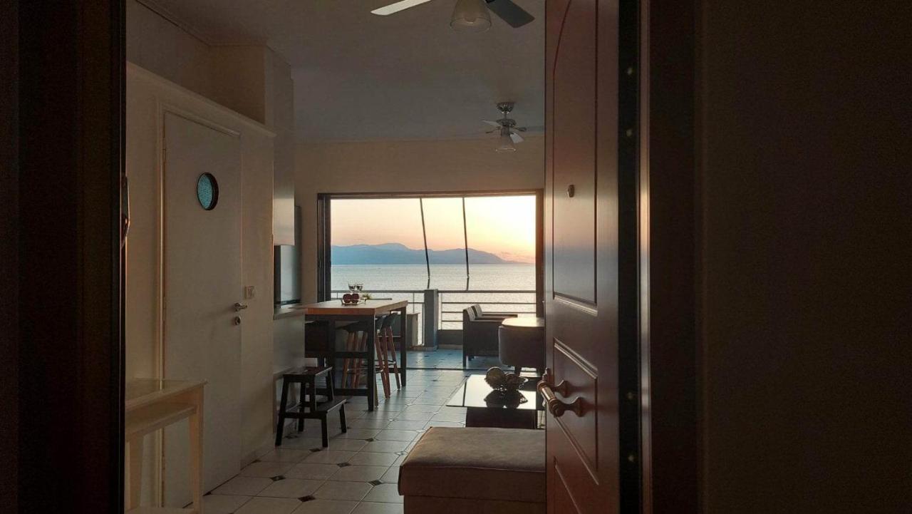 Loutraki Bay Apartment Екстериор снимка