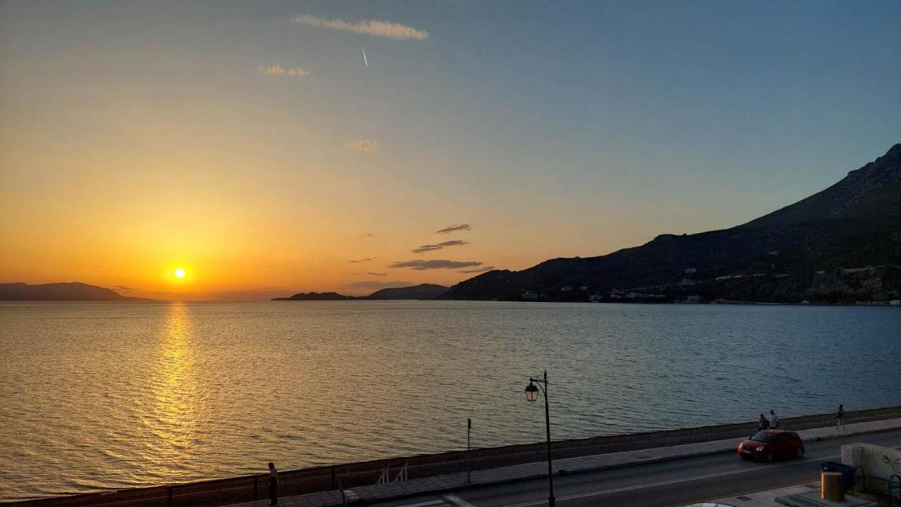 Loutraki Bay Apartment Екстериор снимка